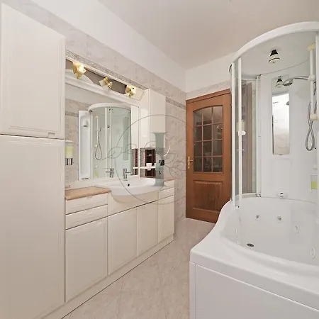 Apartment D1mora Roccoli1 - Pretty In With Pool