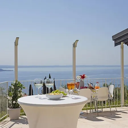 D1mora Roccoli1 - Pretty In With Pool Apartment Toscolano Maderno